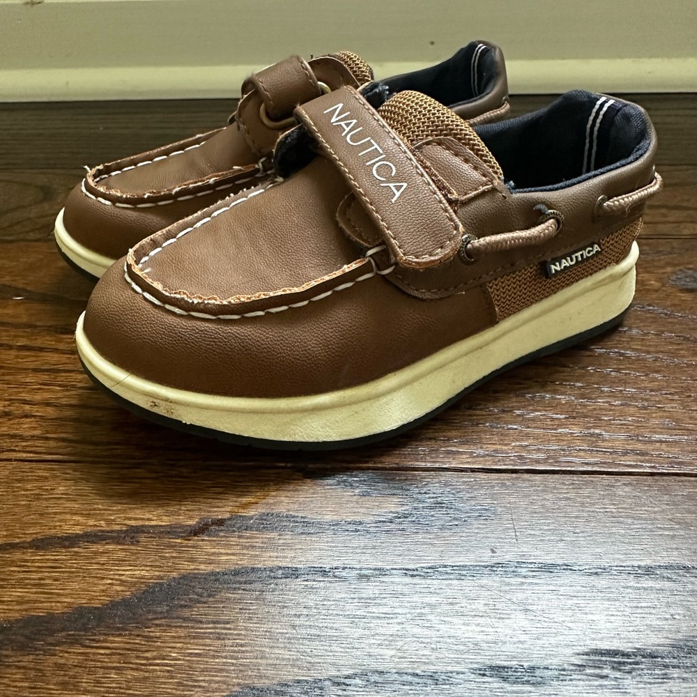 Nautica Toddler 9c Brown with Velcro Strap Slip On Dress Casual Shoes - Like New